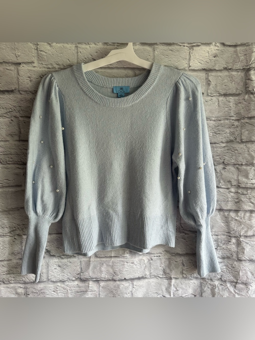 PREOWNED CECE LIGHT BLUE LONG SLEEVE PEARL ACCENT SWEATER MEDIUM M